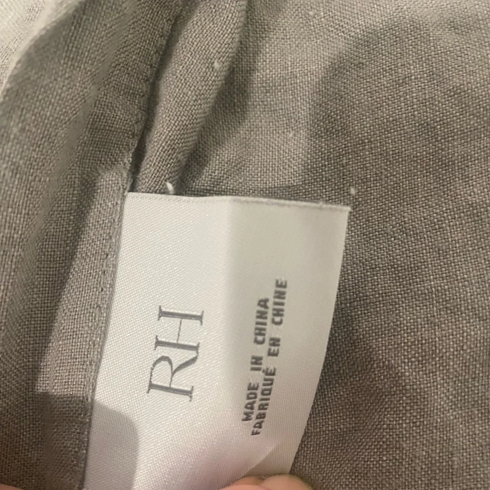 RH Shams - set of 2 standard size grey - Picture 3 of 6